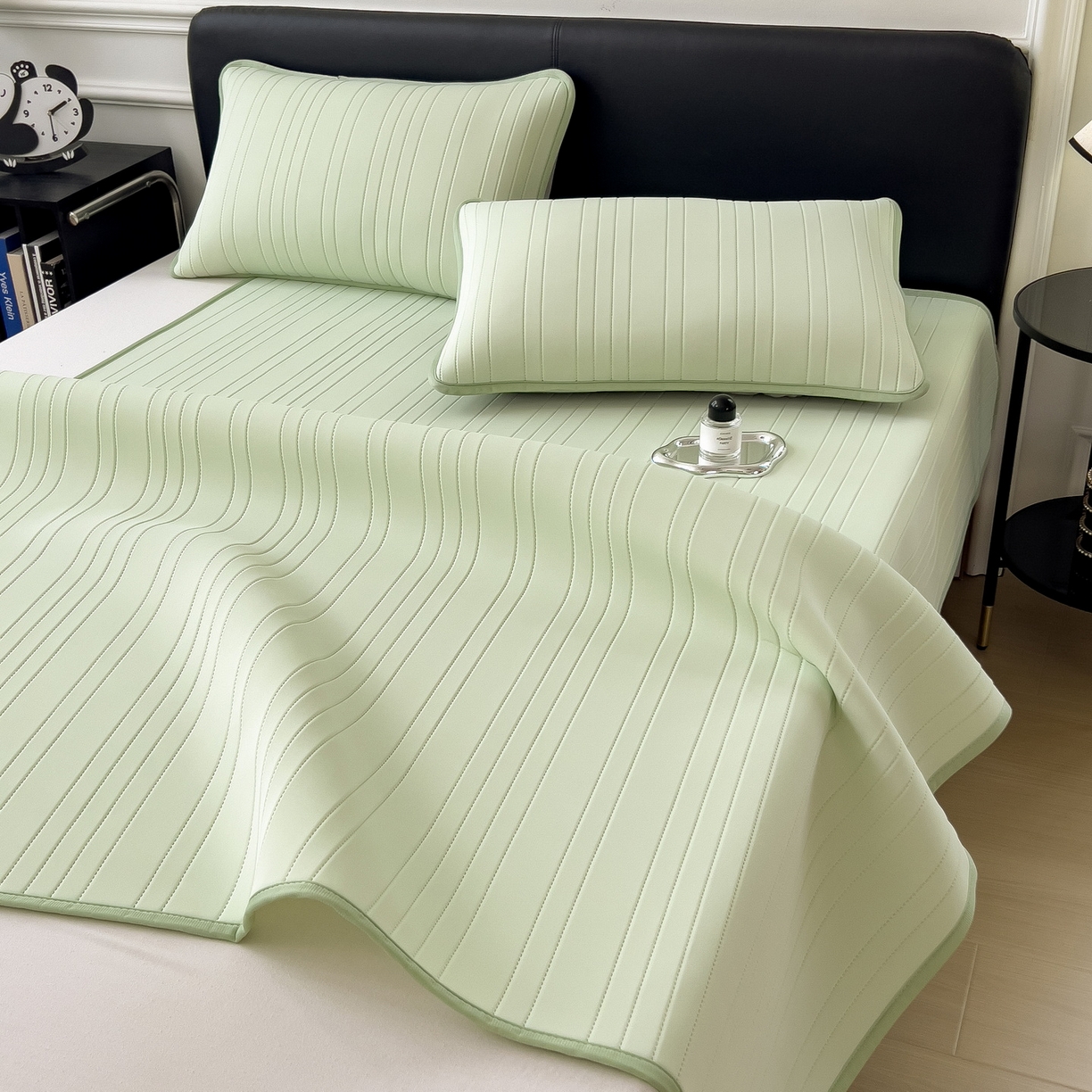 91家纺网 家纺一手货源 找家纺 丝羽坊 2026新款云朵凉感纯色小冰皮软凉席-平铺款 清新绿