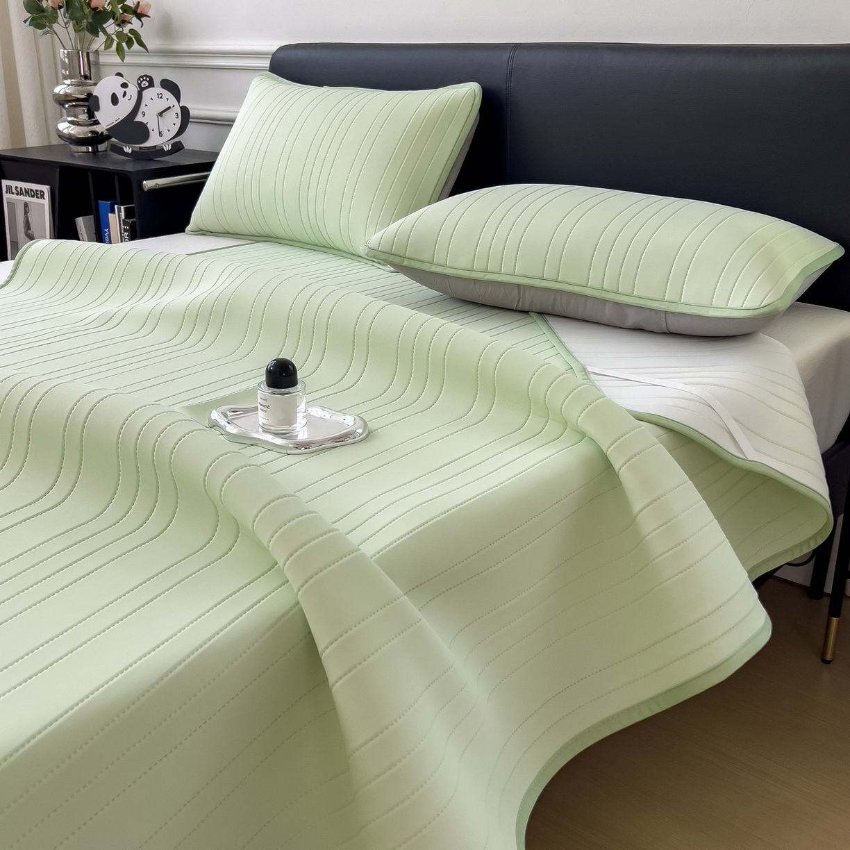 91家纺网 家纺一手货源 找家纺 丝羽坊 2026新款云朵凉感纯色小冰皮软凉席-平铺款 清新绿