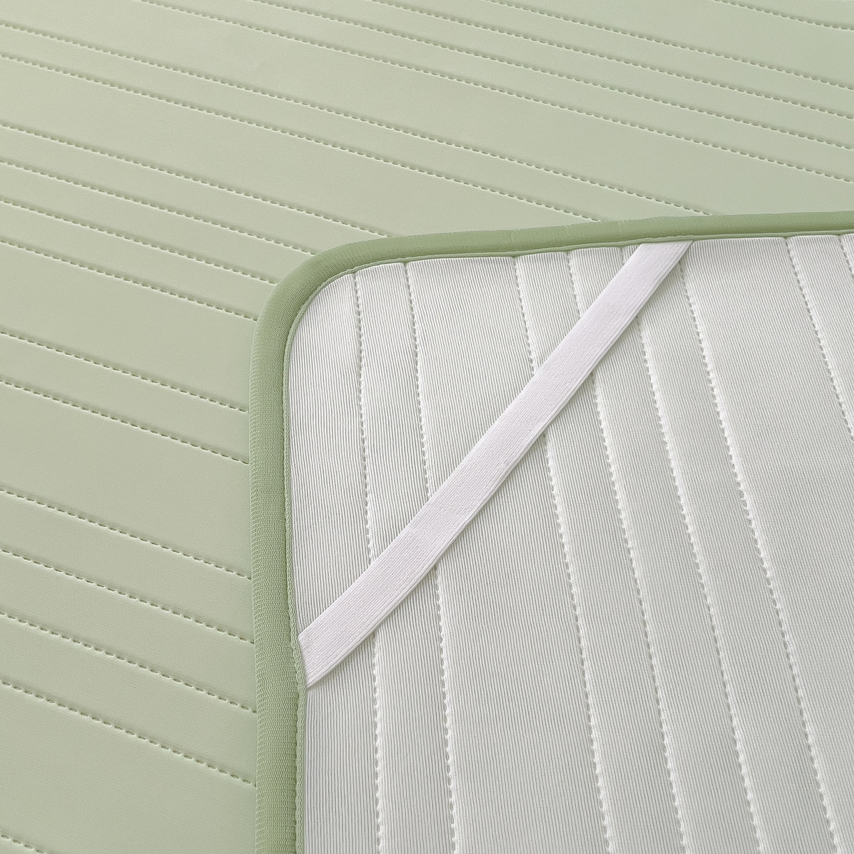 91家纺网 家纺一手货源 找家纺 丝羽坊 2026新款云朵凉感纯色小冰皮软凉席-平铺款 清新绿