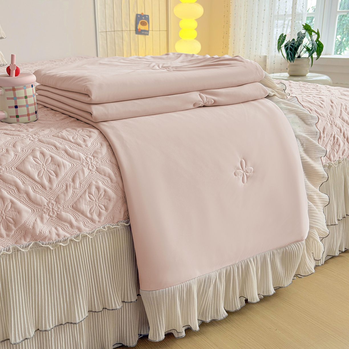 91家纺网 家纺一手货源 找家纺 锦格家纺 2026新款凉感丝网纱凉席夏被夏凉被空调被四件套 洛芙漫-柔雾粉