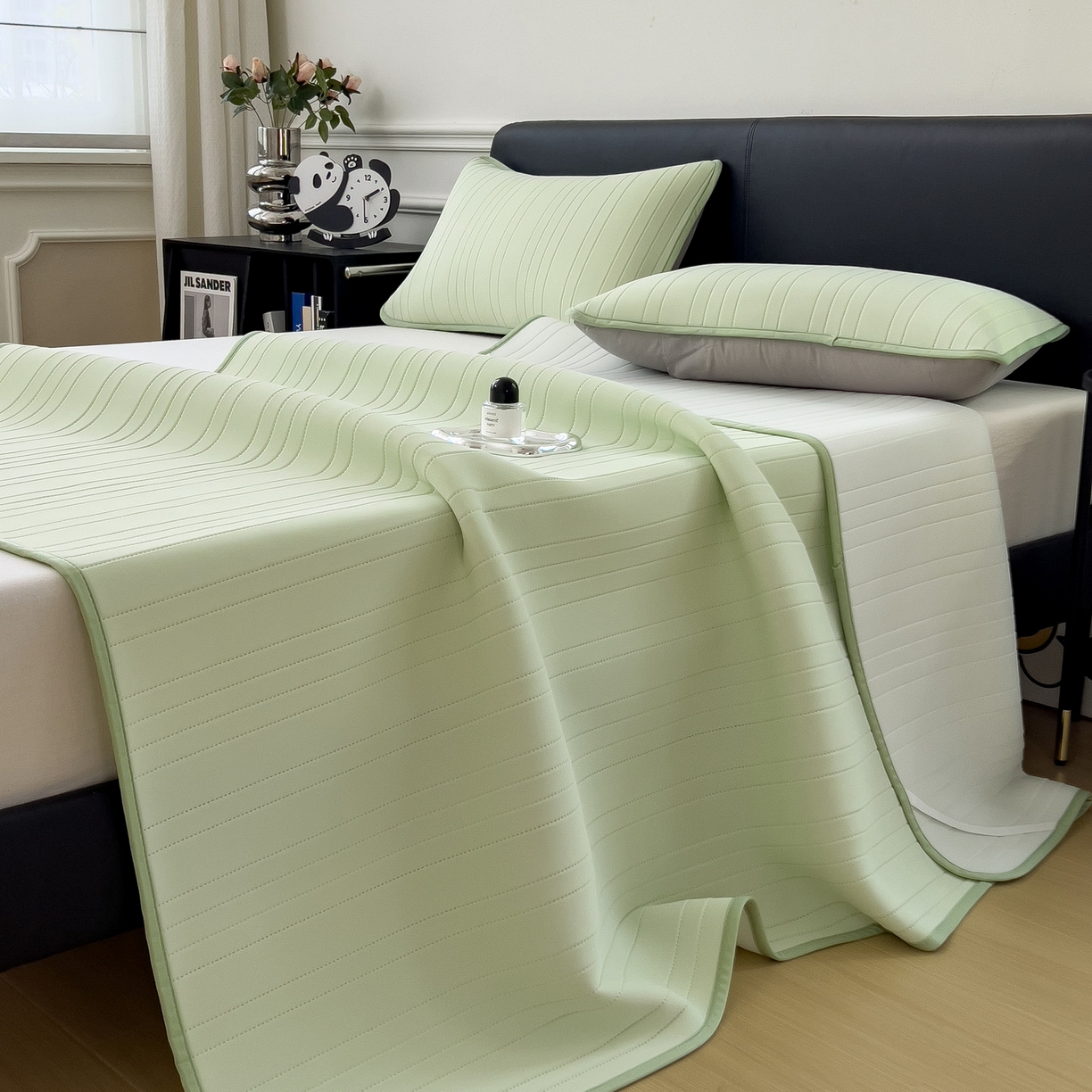 91家纺网 家纺一手货源 找家纺 丝羽坊 2026新款云朵凉感纯色小冰皮软凉席-平铺款 清新绿