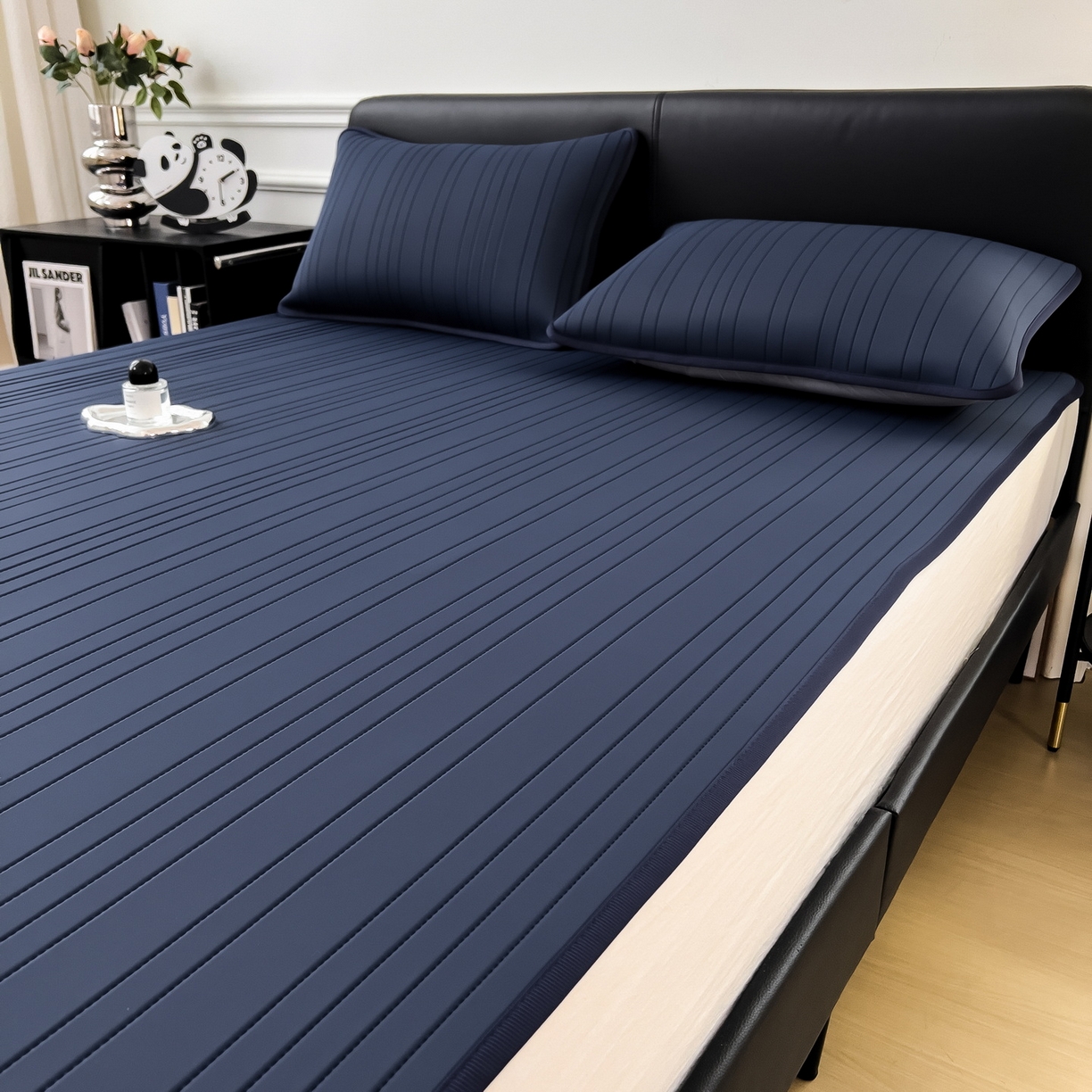 91家纺网 家纺一手货源 找家纺 丝羽坊 2026新款云朵凉感纯色小冰皮软凉席-平铺款 深睡蓝