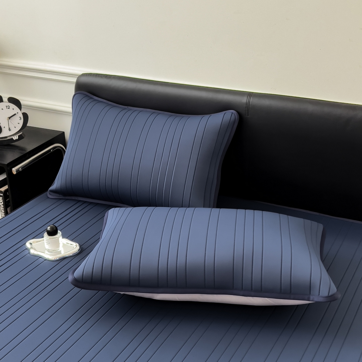 91家纺网 家纺一手货源 找家纺 丝羽坊 2026新款云朵凉感纯色小冰皮软凉席-平铺款 深睡蓝