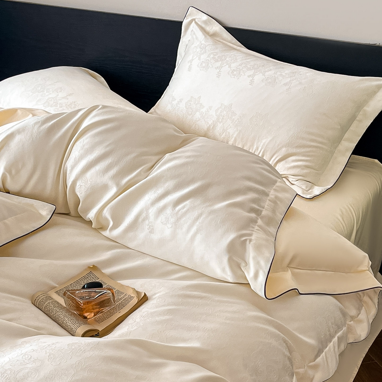 91家纺网 家纺一手货源 找家纺 帝王家纺 2026爆款提花四件套法式轻奢春夏季亲肤棉四季款—暮春 奶白