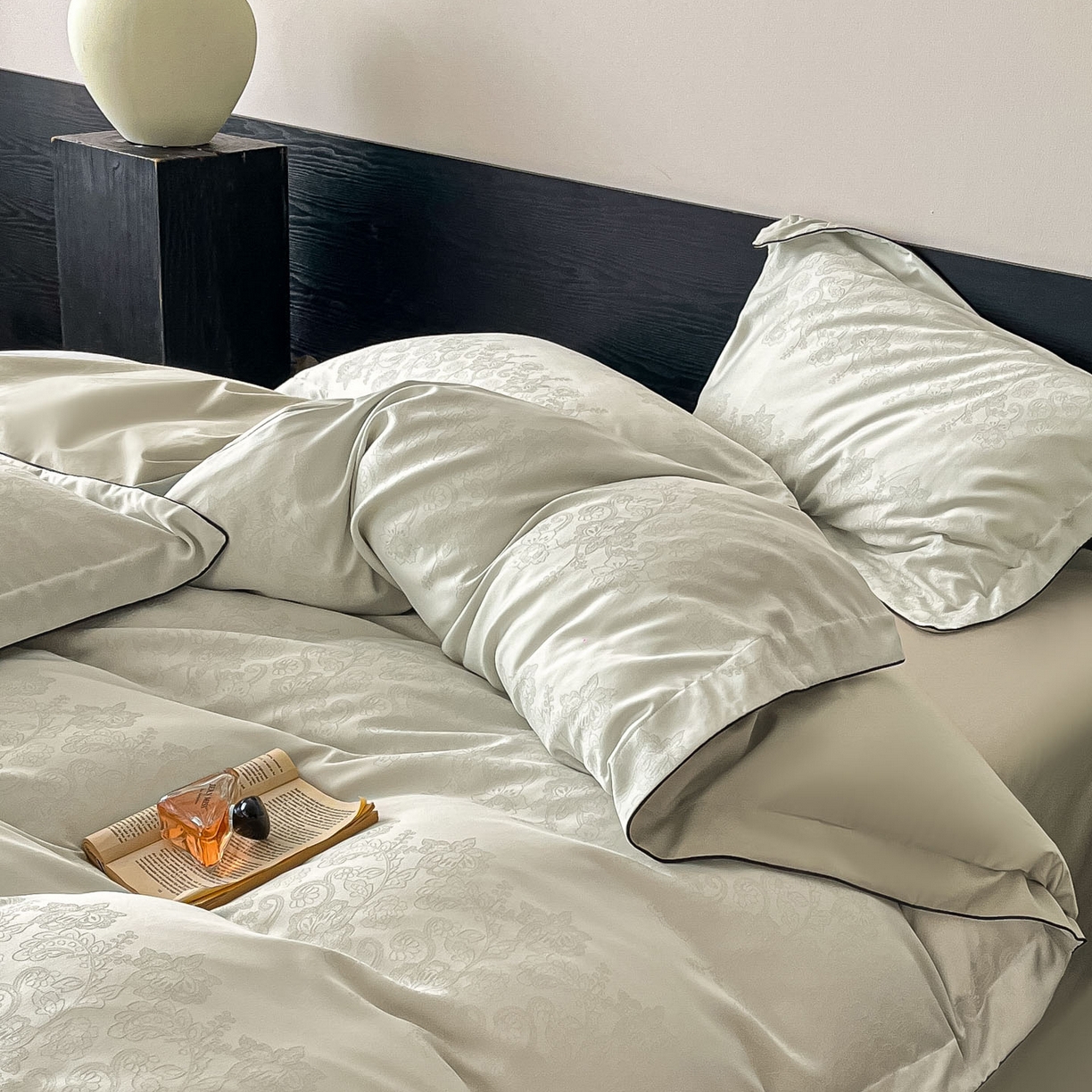 91家纺网 家纺一手货源 找家纺 帝王家纺 2026爆款提花四件套法式轻奢春夏季亲肤棉四季款—暮春 淡绿