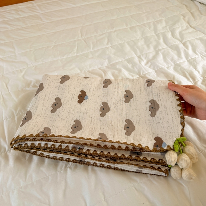 91家纺网 家纺一手货源 找家纺 潮邦创意家居 2026新A类全棉双层纱三角针四角郁金香吊坠盖毯—郁金纱语系列【含A类检测报告】 狗狗爱