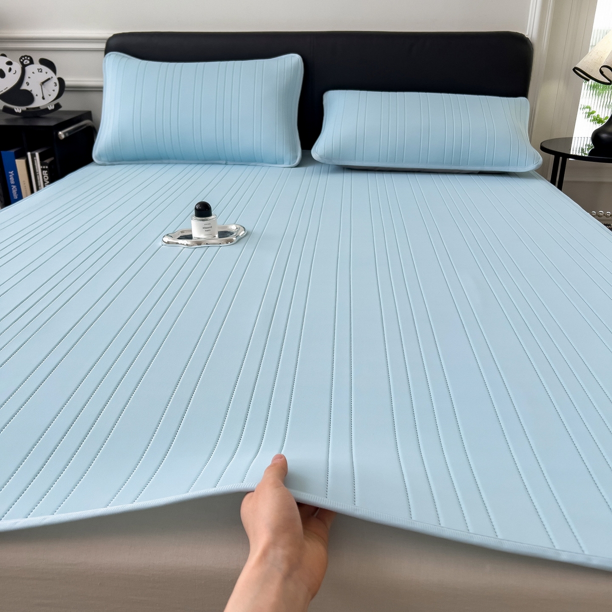 91家纺网 家纺一手货源 找家纺 丝羽坊 2026新款云朵凉感纯色小冰皮软凉席-平铺款 天蓝