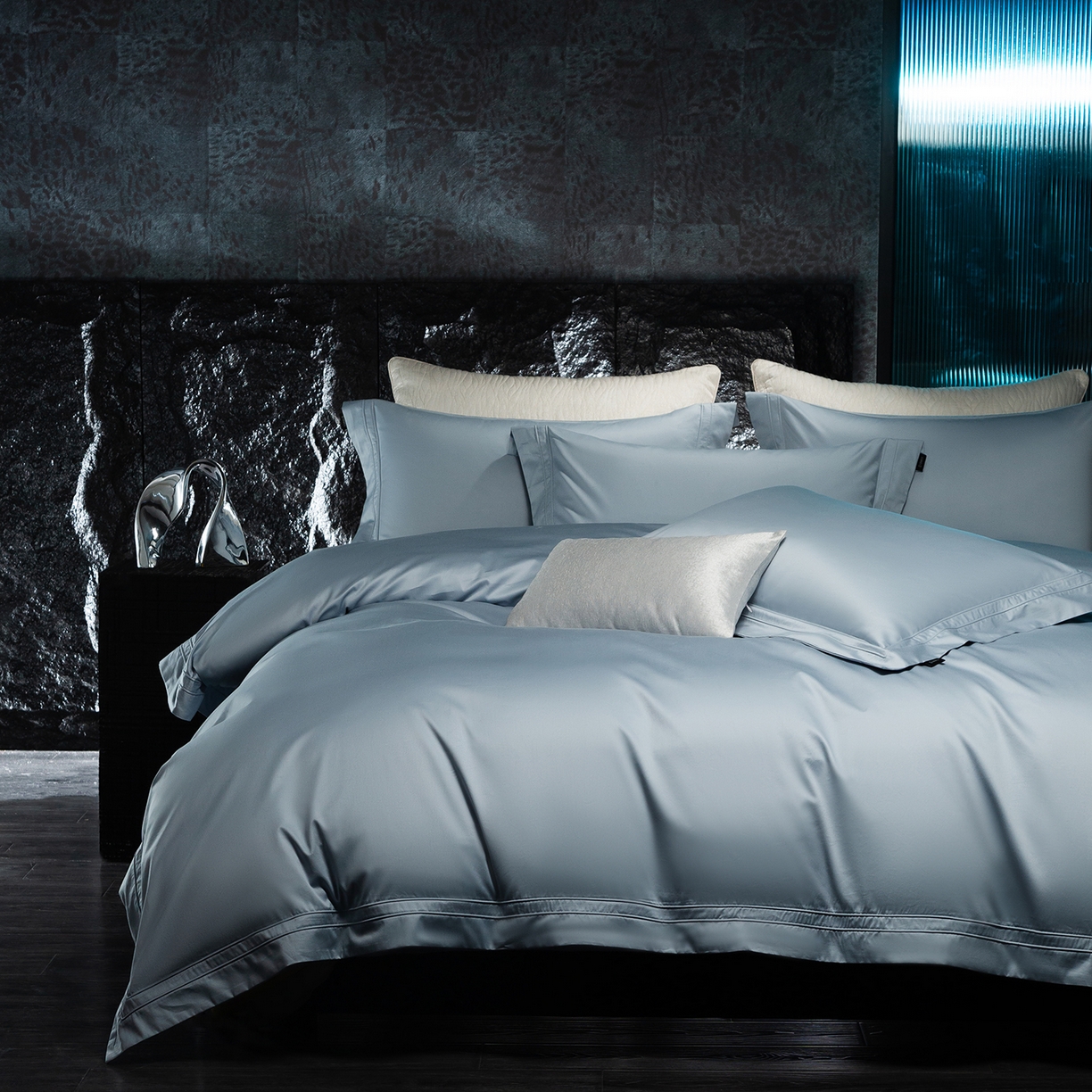 91家纺网 家纺一手货源 找家纺 蕾诺家纺 2026秋冬新品100支双股高奢典藏简约全棉四件套系列 棉凯文-北卡蓝