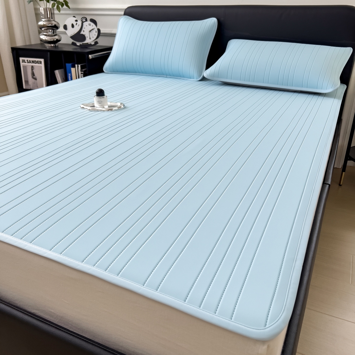 91家纺网 家纺一手货源 找家纺 丝羽坊 2026新款云朵凉感纯色小冰皮软凉席-平铺款 天蓝