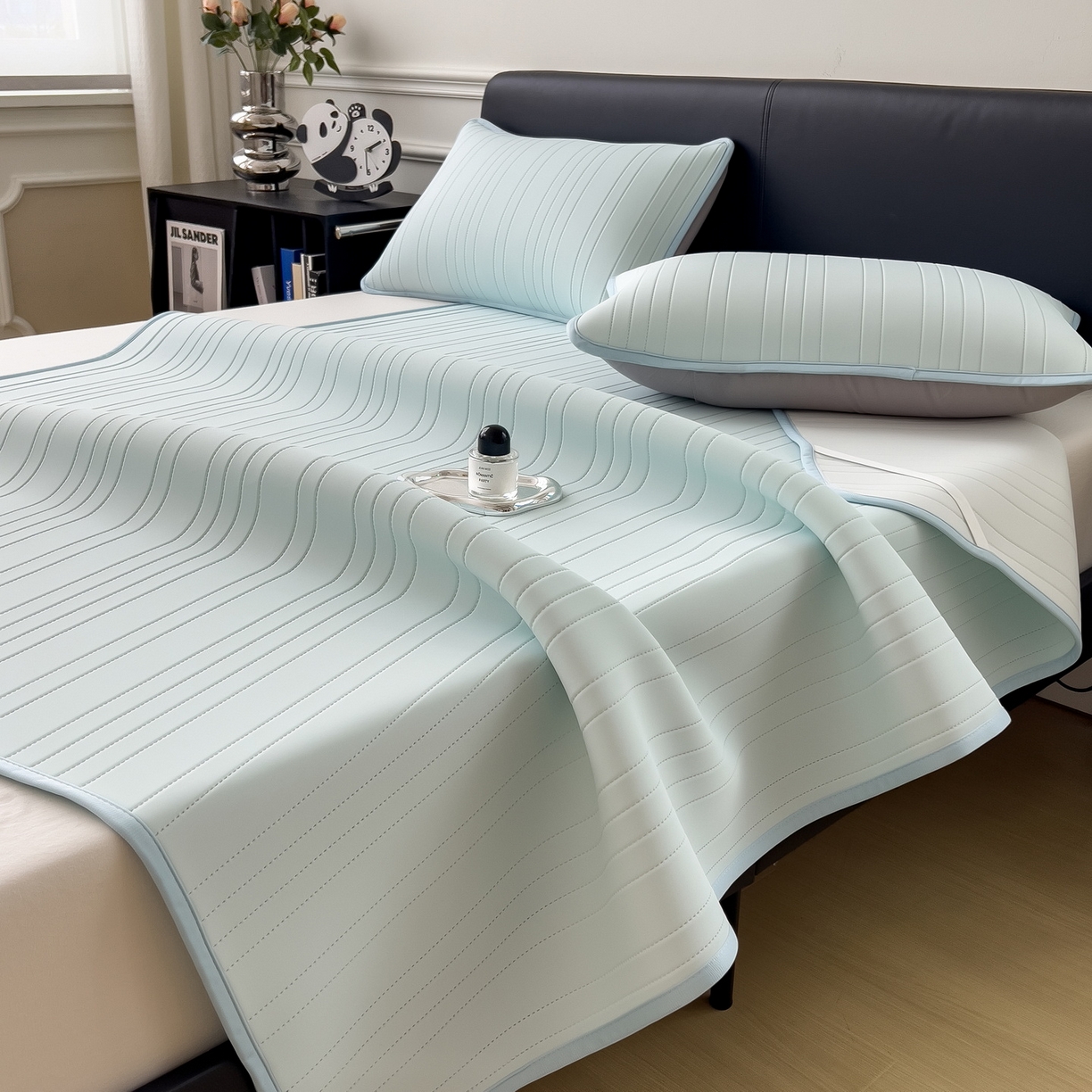 91家纺网 家纺一手货源 找家纺 丝羽坊 2026新款云朵凉感纯色小冰皮软凉席-平铺款 甜心蓝