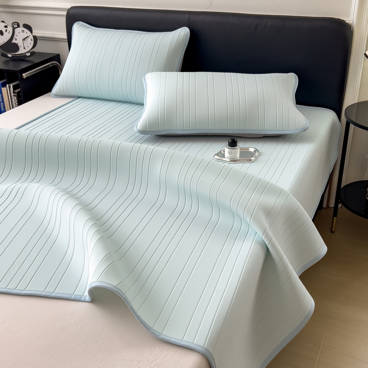 91家纺网 家纺一手货源 找家纺 丝羽坊 2026新款云朵凉感纯色小冰皮软凉席-平铺款 甜心蓝