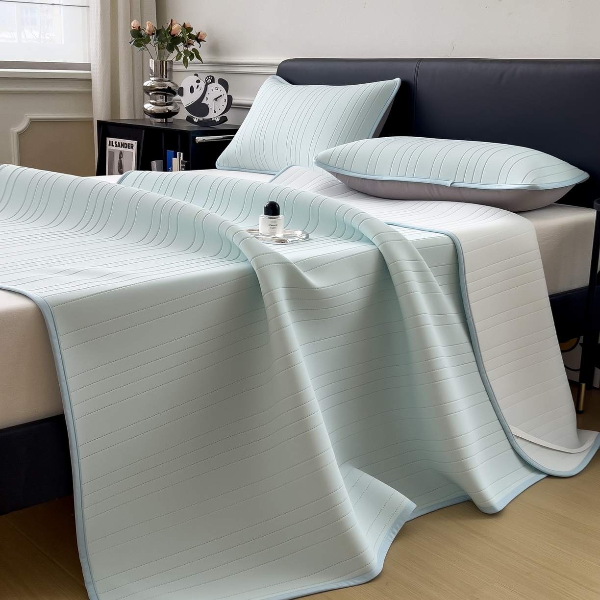 91家纺网 家纺一手货源 找家纺 丝羽坊 2026新款云朵凉感纯色小冰皮软凉席-平铺款 甜心蓝