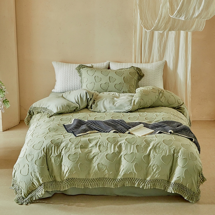 91家纺网 家纺一手货源 找家纺 缘生活 2026春夏新款民宿立体剪花蝴蝶结流苏四件套 剪花爱心流苏抹茶绿