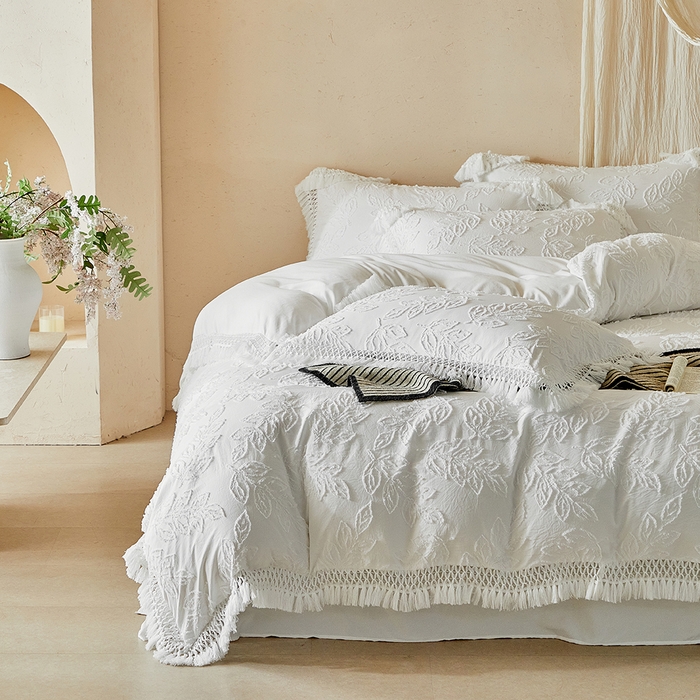 91家纺网 家纺一手货源 找家纺 缘生活 2026春夏新款民宿立体剪花蝴蝶结流苏四件套 剪花落叶流苏本白