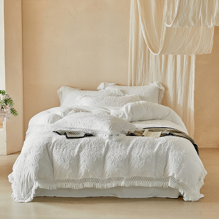 91家纺网 家纺一手货源 找家纺 缘生活 2026春夏新款民宿立体剪花蝴蝶结流苏四件套 剪花落叶流苏本白