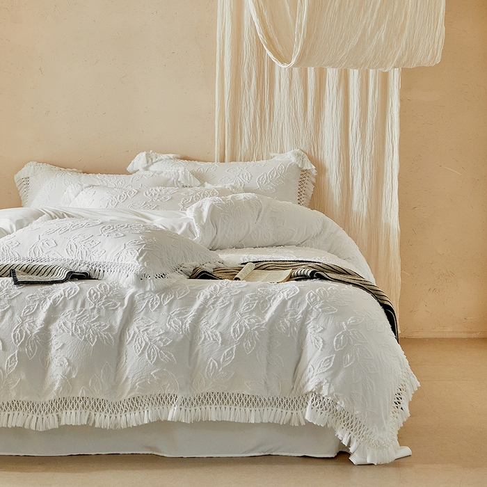 91家纺网 家纺一手货源 找家纺 缘生活 2026春夏新款民宿立体剪花蝴蝶结流苏四件套 剪花落叶流苏本白