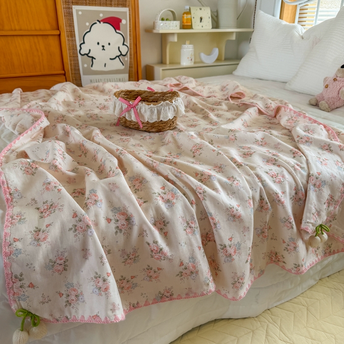 91家纺网 家纺一手货源 找家纺 潮邦创意家居 2026新A类全棉双层纱三角针四角郁金香吊坠盖毯—郁金纱语系列【含A类检测报告】 花间暮语