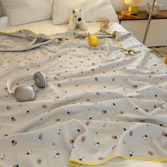 91家纺网 家纺一手货源 找家纺 潮邦创意家居 2026新A类全棉双层纱三角针四角郁金香吊坠盖毯—郁金纱语系列【含A类检测报告】 萌趣猫