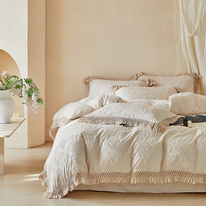 91家纺网 家纺一手货源 找家纺 缘生活 2026春夏新款民宿立体剪花蝴蝶结流苏四件套 剪花落叶流苏卡其