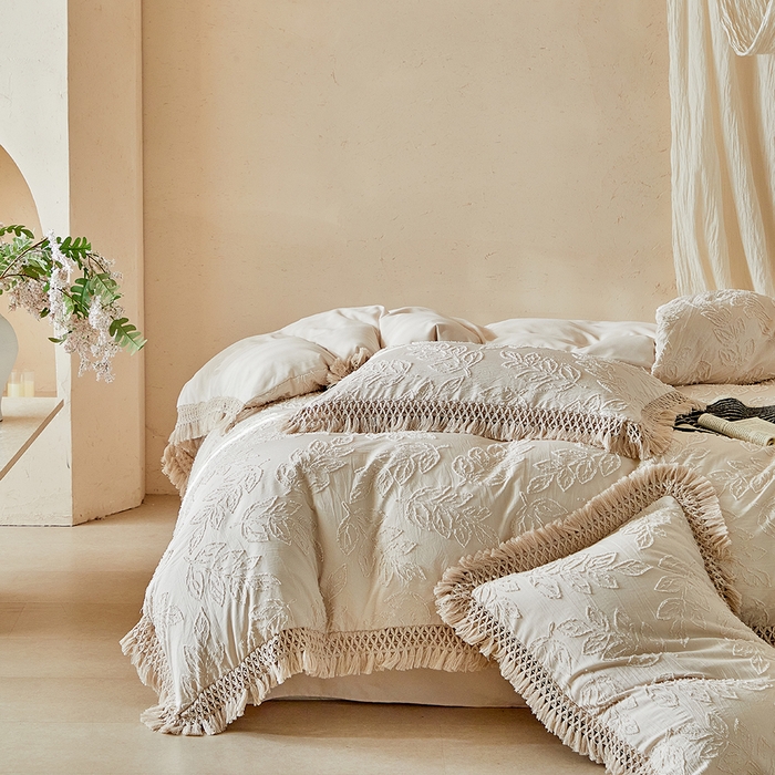 91家纺网 家纺一手货源 找家纺 缘生活 2026春夏新款民宿立体剪花蝴蝶结流苏四件套 剪花落叶流苏卡其