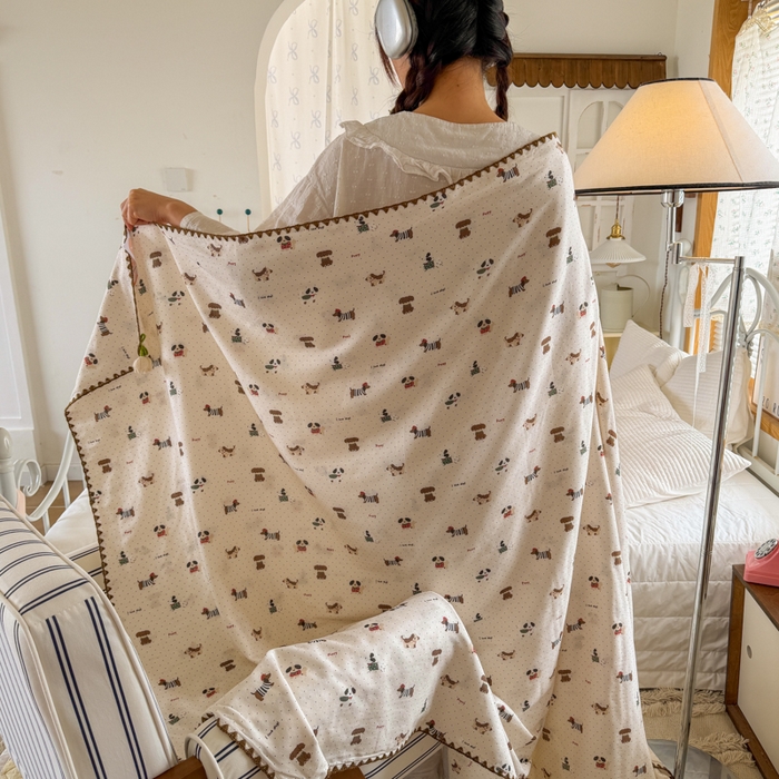 91家纺网 家纺一手货源 找家纺 潮邦创意家居 2026新A类全棉双层纱三角针四角郁金香吊坠盖毯—郁金纱语系列【含A类检测报告】 暖棉汪趣