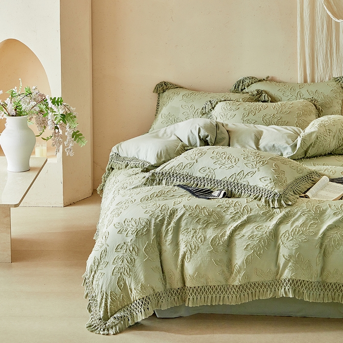 91家纺网 家纺一手货源 找家纺 缘生活 2026春夏新款民宿立体剪花蝴蝶结流苏四件套 剪花落叶流苏抹茶绿