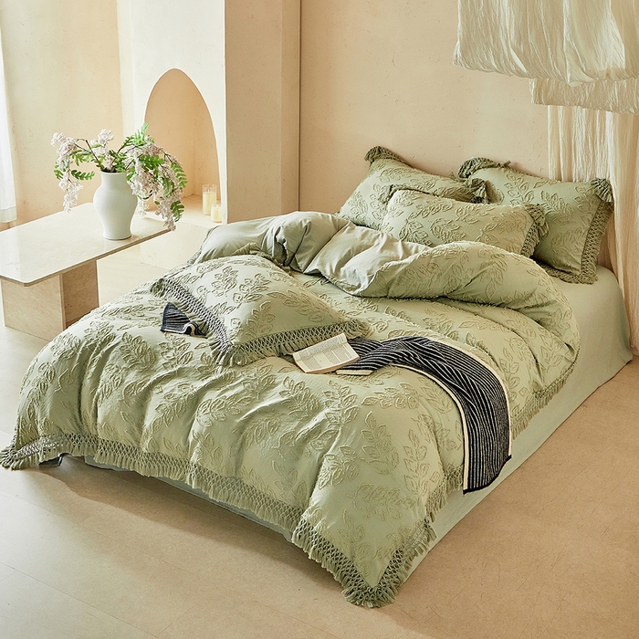 91家纺网 家纺一手货源 找家纺 缘生活 2026春夏新款民宿立体剪花蝴蝶结流苏四件套 剪花落叶流苏抹茶绿