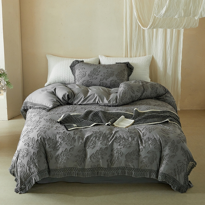 91家纺网 家纺一手货源 找家纺 缘生活 2026春夏新款民宿立体剪花蝴蝶结流苏四件套 剪花落叶流苏深灰