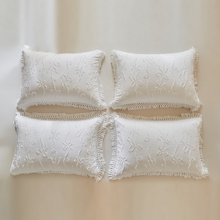 91家纺网 家纺一手货源 找家纺 缘生活 2026春夏新款民宿立体剪花蝴蝶结流苏四件套 剪花竖条纹蝴蝶结流苏本白