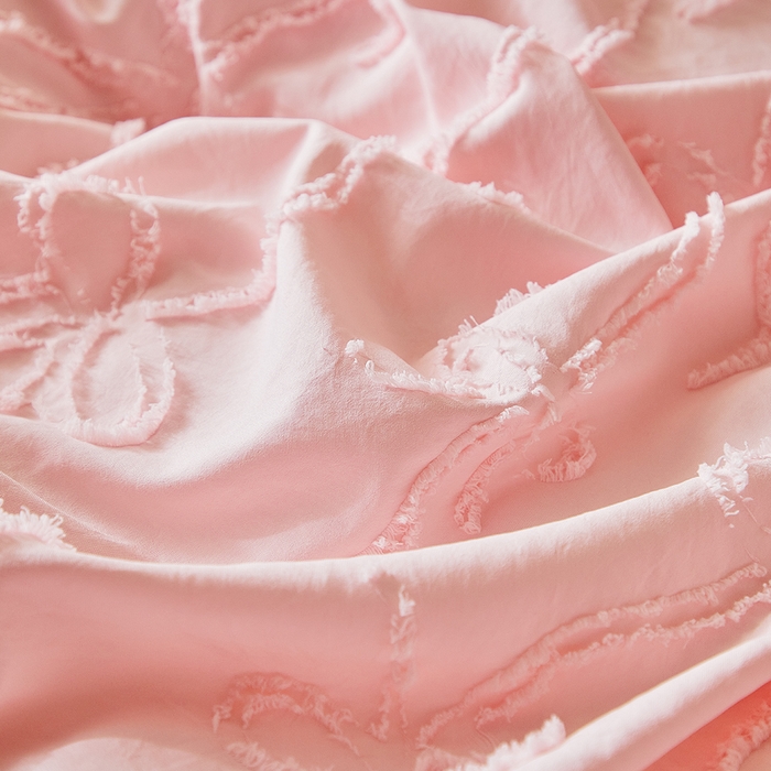 91家纺网 家纺一手货源 找家纺 缘生活 2026春夏新款民宿立体剪花蝴蝶结流苏四件套 剪花竖条纹蝴蝶结流苏粉色