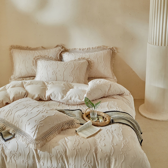 91家纺网 家纺一手货源 找家纺 缘生活 2026春夏新款民宿立体剪花蝴蝶结流苏四件套 剪花竖条纹蝴蝶结流苏卡其