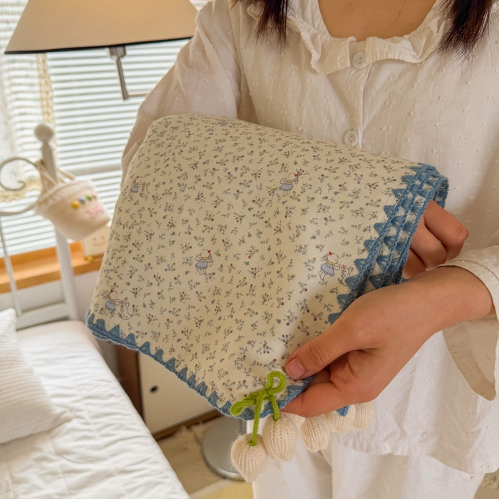 91家纺网 家纺一手货源 找家纺 潮邦创意家居 2026新A类全棉双层纱三角针四角郁金香吊坠盖毯—郁金纱语系列【含A类检测报告】 碎花小兔