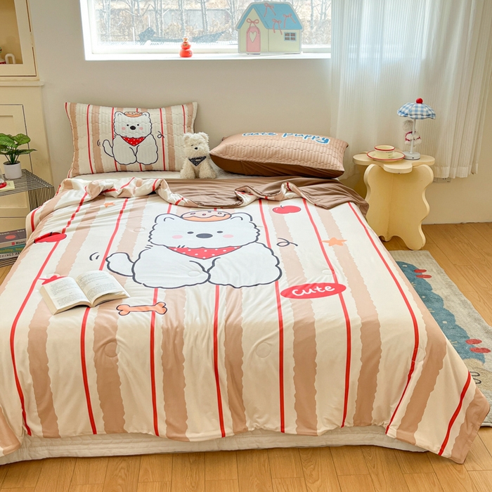 91家纺网 家纺一手货源 找家纺 大彩家居 2026新款针织夏被床盖四件套 燕麦拿铁熊