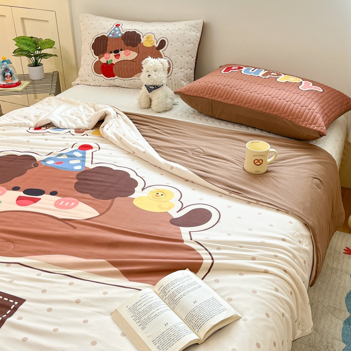 91家纺网 家纺一手货源 找家纺 大彩家居 2026新款针织夏被床盖四件套 慵懒小狗1