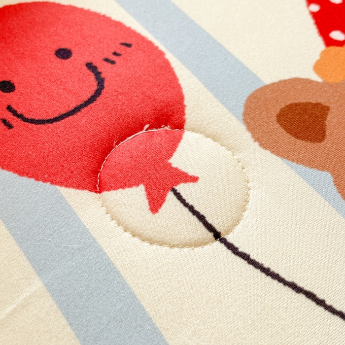 91家纺网 家纺一手货源 找家纺 大彩家居 2026新款针织夏被床盖四件套 愿望旅行熊