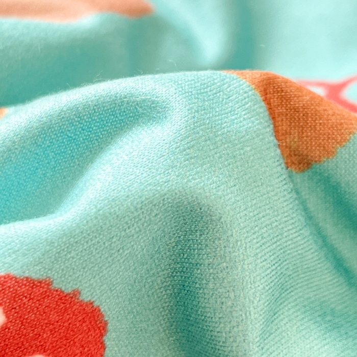 91家纺网 家纺一手货源 找家纺 大彩家居 2026新款针织夏被床盖四件套 愿望旅行熊