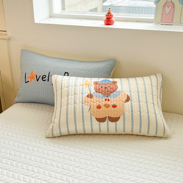 91家纺网 家纺一手货源 找家纺 大彩家居 2026新款针织夏被床盖四件套 愿望旅行熊