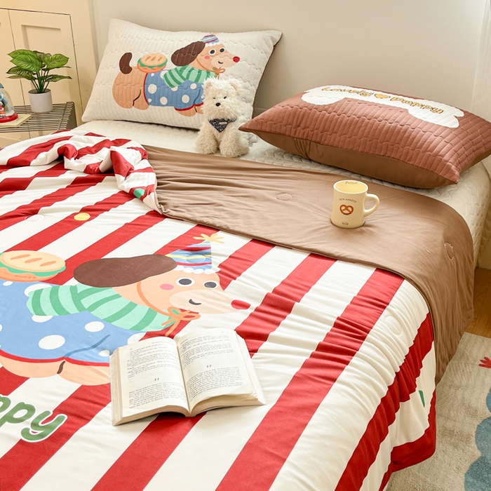 91家纺网 家纺一手货源 找家纺 大彩家居 2026新款针织夏被床盖四件套 仲夏马戏团