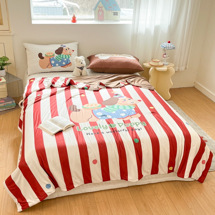 91家纺网 家纺一手货源 找家纺 大彩家居 2026新款针织夏被床盖四件套 仲夏马戏团