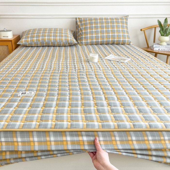 91家纺网 家纺一手货源 找家纺 蕾诺家纺 2026新款色织水洗棉棉花夹棉床笠保护套 心语-咖