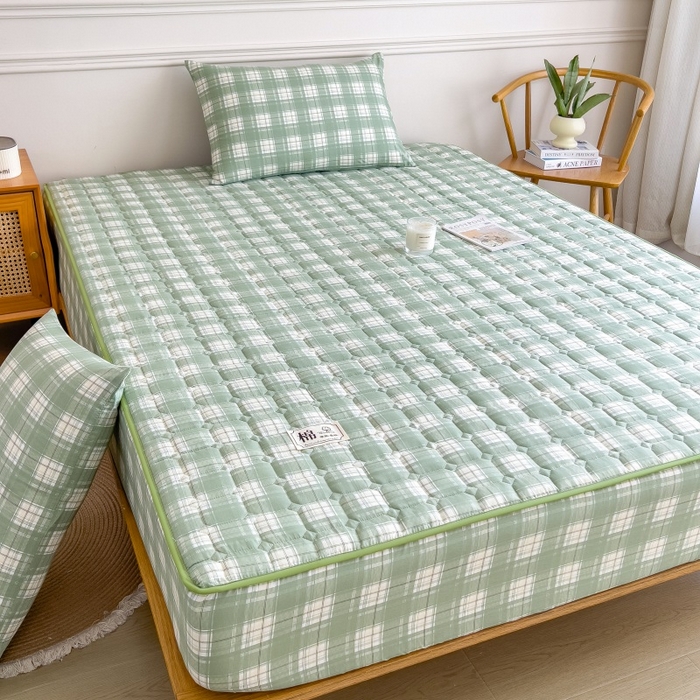 91家纺网 家纺一手货源 找家纺 蕾诺家纺 2026新款色织水洗棉棉花夹棉床笠保护套 心语-绿