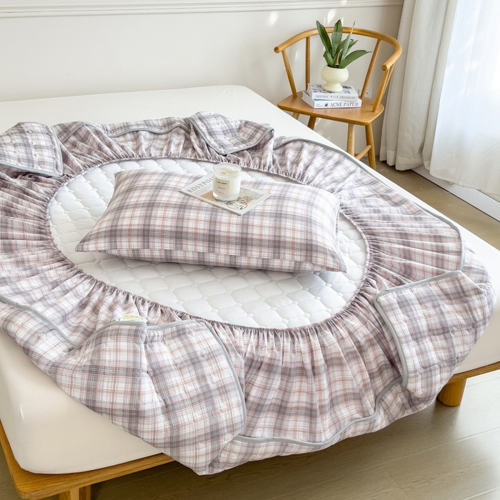 91家纺网 家纺一手货源 找家纺 蕾诺家纺 2026新款色织水洗棉棉花夹棉床笠保护套 烟雨灰