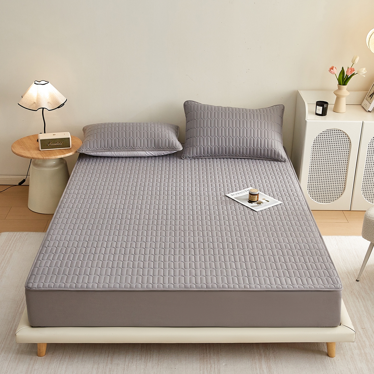 91家纺网 家纺一手货源 找家纺 （总）蕾诺家纺 2026新款菱格水洗棉加厚夹棉床笠保护套