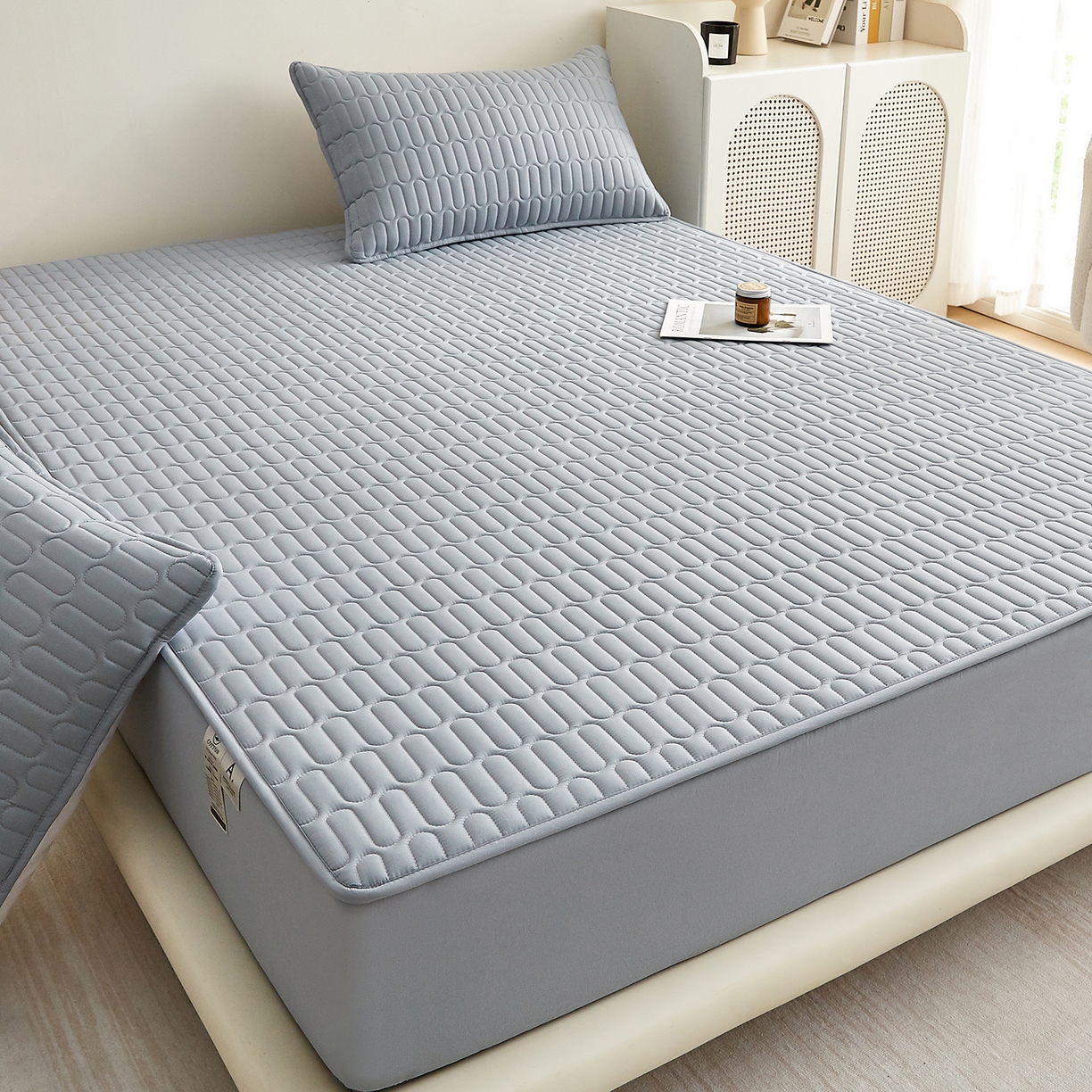 91家纺网 家纺一手货源 找家纺 蕾诺家纺 2026新款菱格水洗棉加厚夹棉床笠保护套 菱格-蓝灰