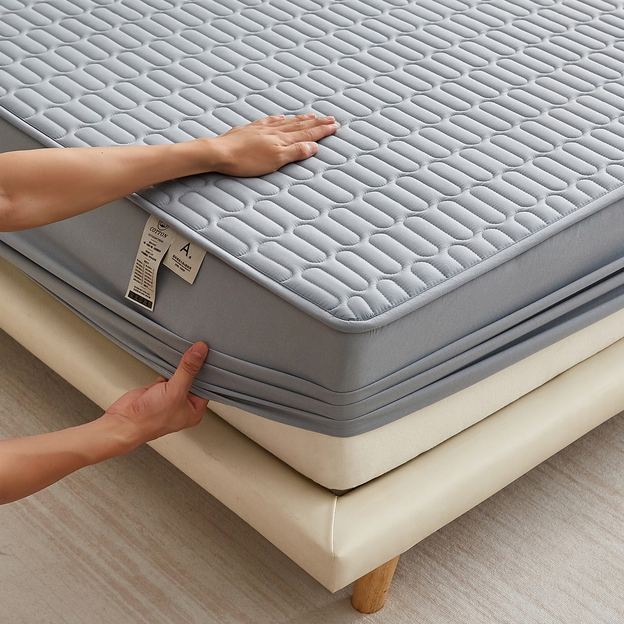 91家纺网 家纺一手货源 找家纺 蕾诺家纺 2026新款菱格水洗棉加厚夹棉床笠保护套 菱格-蓝灰