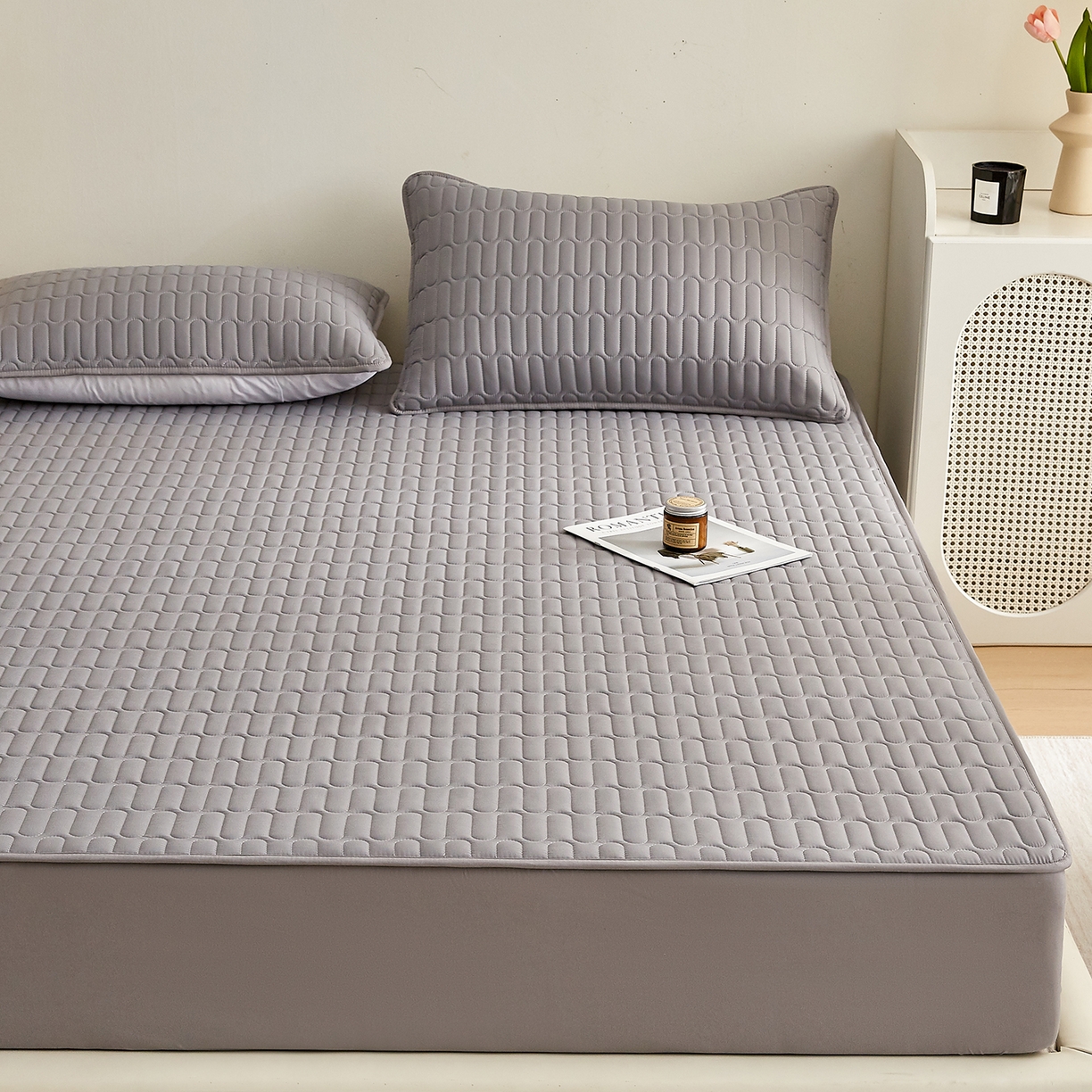 91家纺网 家纺一手货源 找家纺 蕾诺家纺 2026新款菱格水洗棉加厚夹棉床笠保护套 菱格-深灰