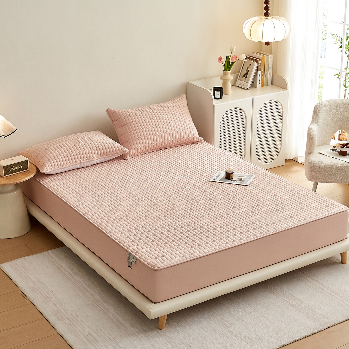 91家纺网 家纺一手货源 找家纺 蕾诺家纺 2026新款菱格水洗棉加厚夹棉床笠保护套 菱格-玉粉