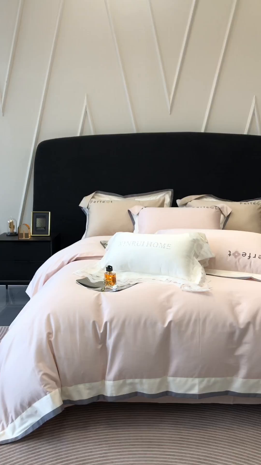 91家纺网 家纺一手货源 找家纺 （总）蕾诺家纺 2026秋冬新款100s高奢典藏简约全棉四件套-莫斯科系列