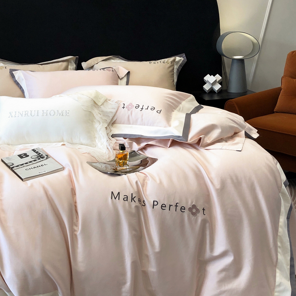 91家纺网 家纺一手货源 找家纺 （总）蕾诺家纺 2026秋冬新款100s高奢典藏简约全棉四件套-莫斯科系列