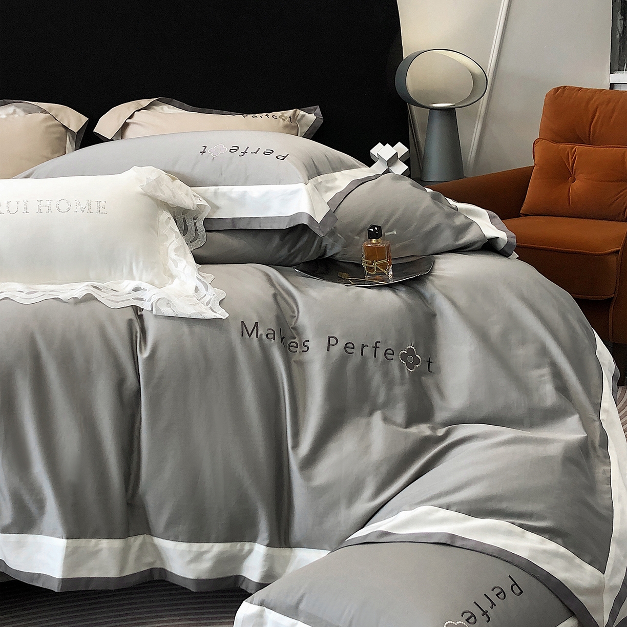 91家纺网 家纺一手货源 找家纺 蕾诺家纺 2026秋冬新款100s高奢典藏简约全棉四件套-莫斯科系列 莫斯科-高级灰